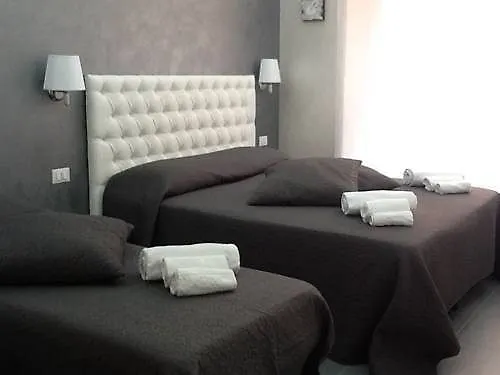 Relais Cavour Couette-café