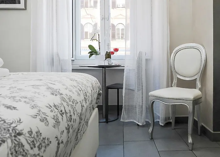 Relais Cavour Couette-café 4*